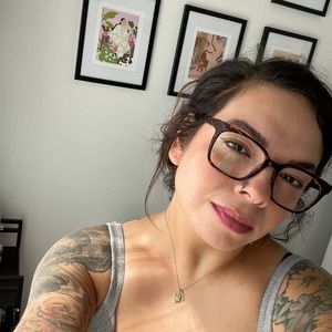 Meet your Posher, Mercedes